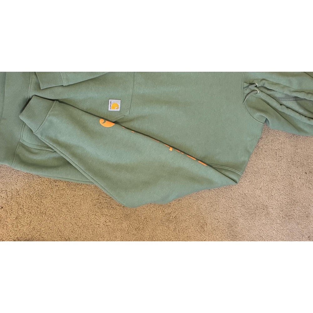 Carhartt hoodie